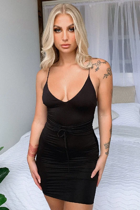 Can't Miss Trey Dress - Black