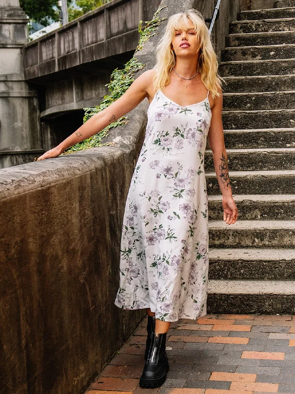 Loyalty Reward So Growmantic Midi Dress - Star White