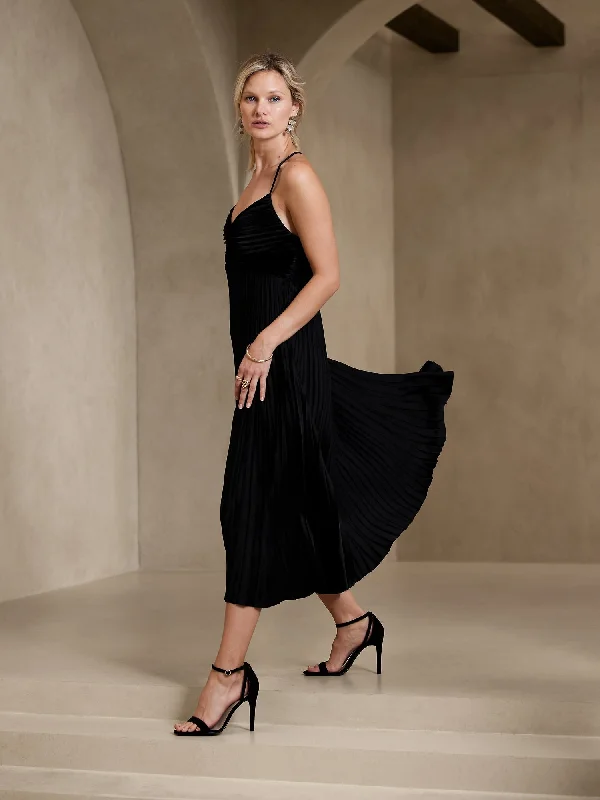 Today's Special Solaire Pleated Midi Dress