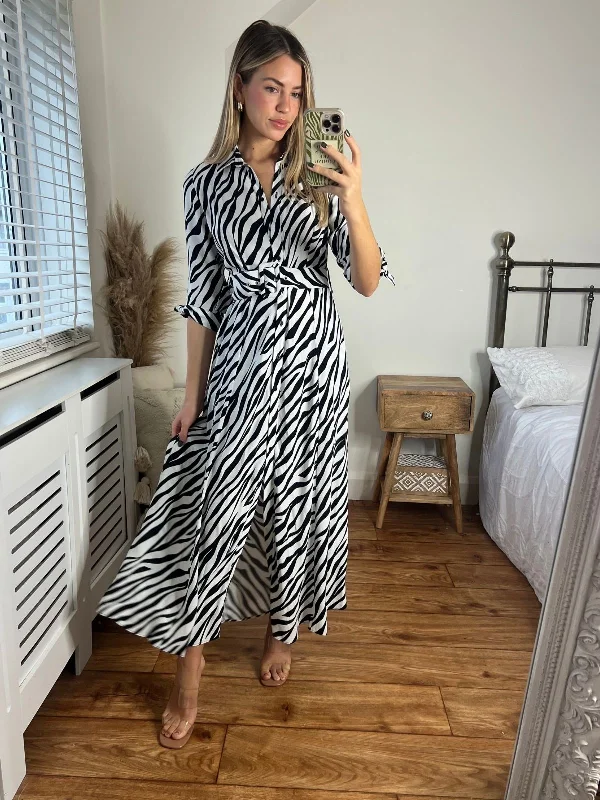 Price Rollback Daphne Belted Shirt Dress / Zebra Print
