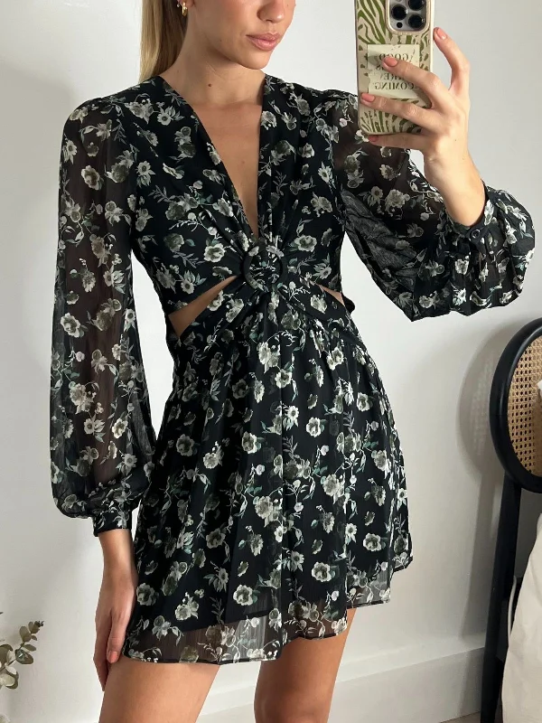 Unmissable Offer Tasha Cut Out Mini dress / Dark Floral