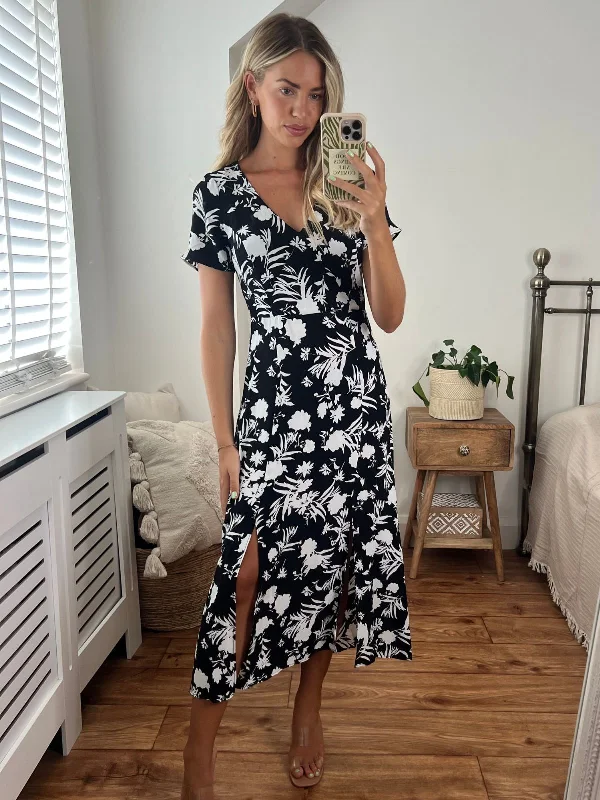 Buy Now Winnie V Neck Midi Dress / Mono Floral
