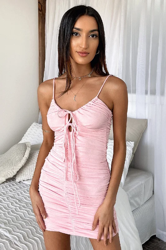 Discount Extravaganza Paula Dress - Pink