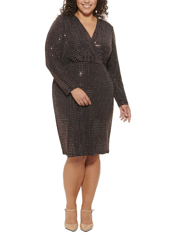 Limited Time Offer Plus Womens Surplice Knee Cocktail and Party Dress