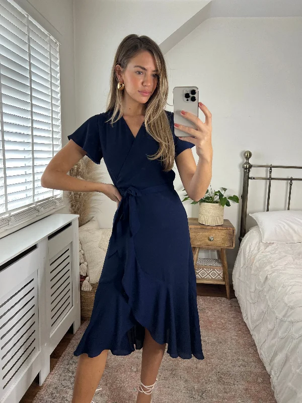 Discount Days Faith Midi Ruffle Dress / Navy
