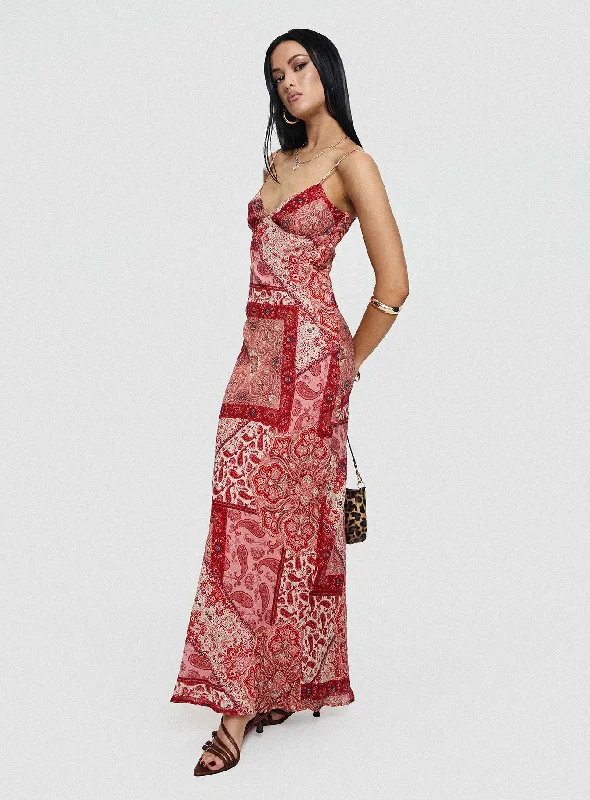 Unmissable Offer Sugar Plum Maxi Dress Red Paisley