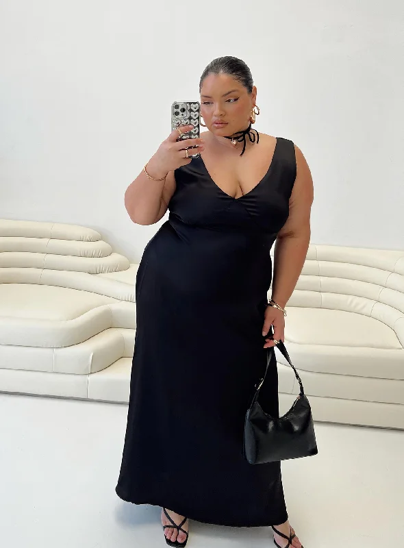 Now or Never Lynsey Midi Dress Black Curve