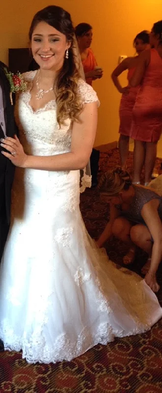 Limited Time Offer David's Bridal Lace