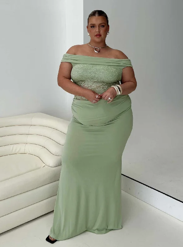 Today’s Deal Gwendolen Off The Shoulder Maxi Dress Green Curve