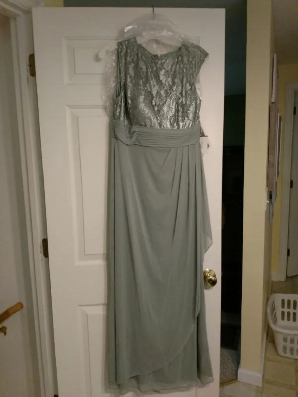 Discount Days David's Bridal Lace Bodice