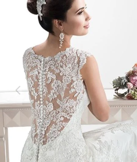 Super Sale Maggie Sottero Melanie (Ivory over Light Gold)