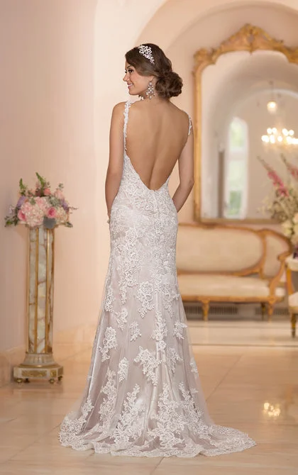 Special Buy Other V NECK WEDDING DRESS STYLE 5984