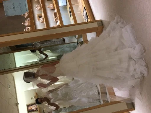 Exclusive Deal Demetrios Style 589 2016