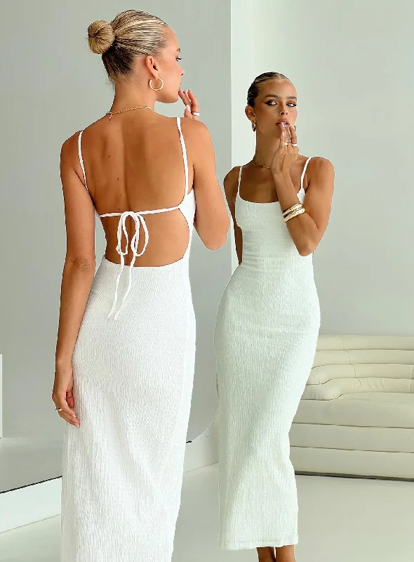 Savings Spectacular Elestria Maxi Dress White Petite