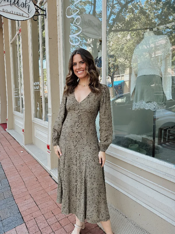 Friends and Family Sale Evvy Button Front Midi Dress