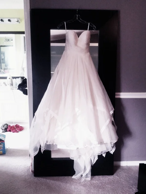 Super Bargain Watters Custom: Odette + Austin