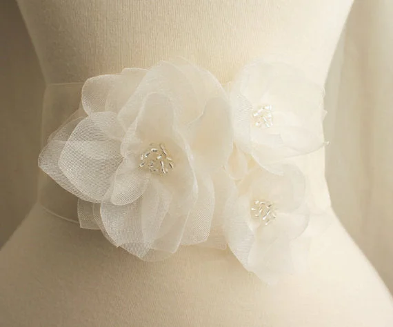 YEAR-End Clearance Other Bridal Organza Dahlia Floral Sash Ivory