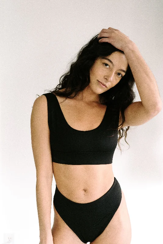 Customer Appreciation Sale The Sport Scoop Top - Matte Black